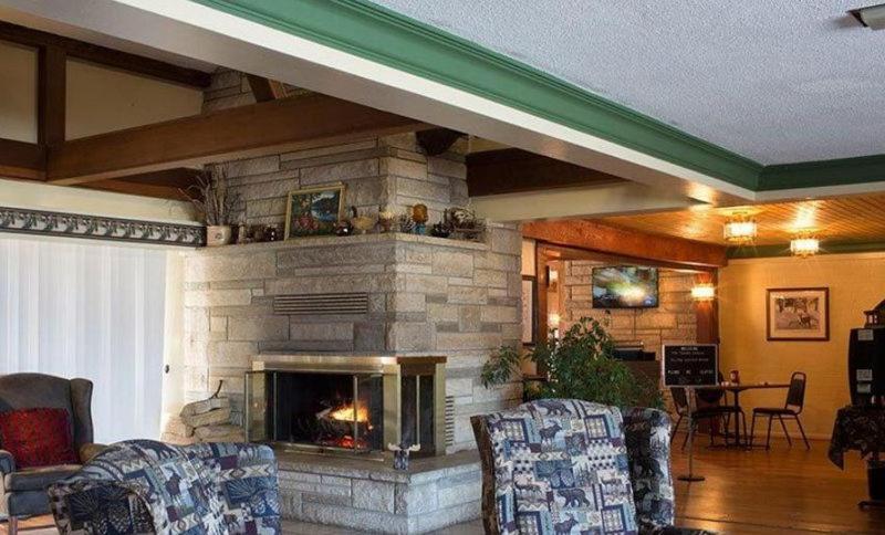 Camp Inn Lodge Au Sable Exterior foto